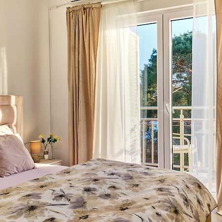 Calma Sea View Rooms Mali Lošinj Екстериор снимка